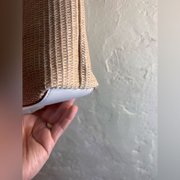 Nanette Lepore Tan Woven Bag with Gold Chain
White leather accents stripe lining - Picture 3 of 13